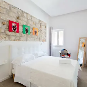 https://stabile-luxury-studios.sicilyhotelsitaly.net