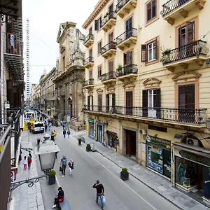 Maqueda Apartment