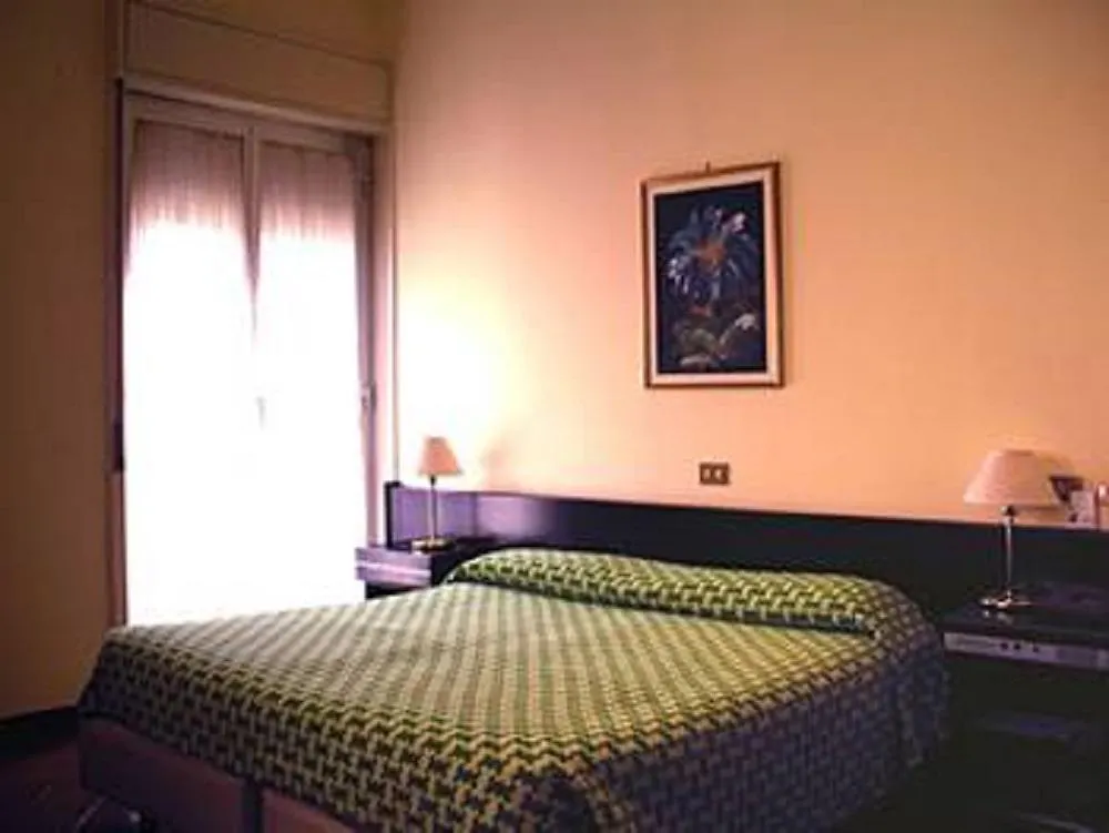Crisol Europa Hotel Palermo
