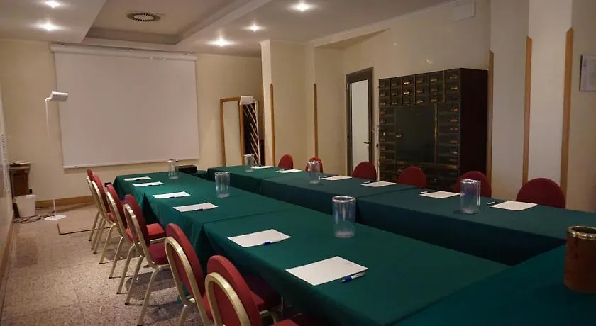 Crisol Europa Hotel Palermo 3*,