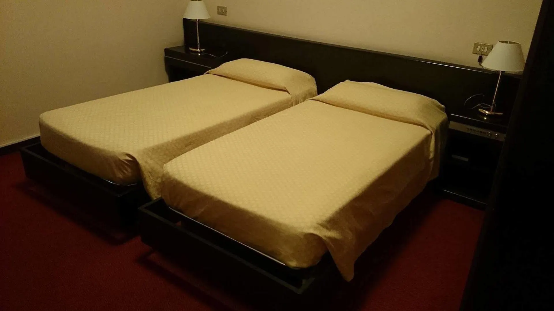 Crisol Europa Hotel Palermo